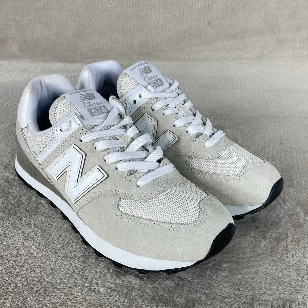 New Balance 574 Classic Mens 8 Women 9.5 White Cloud Suede Running Shoes NEW